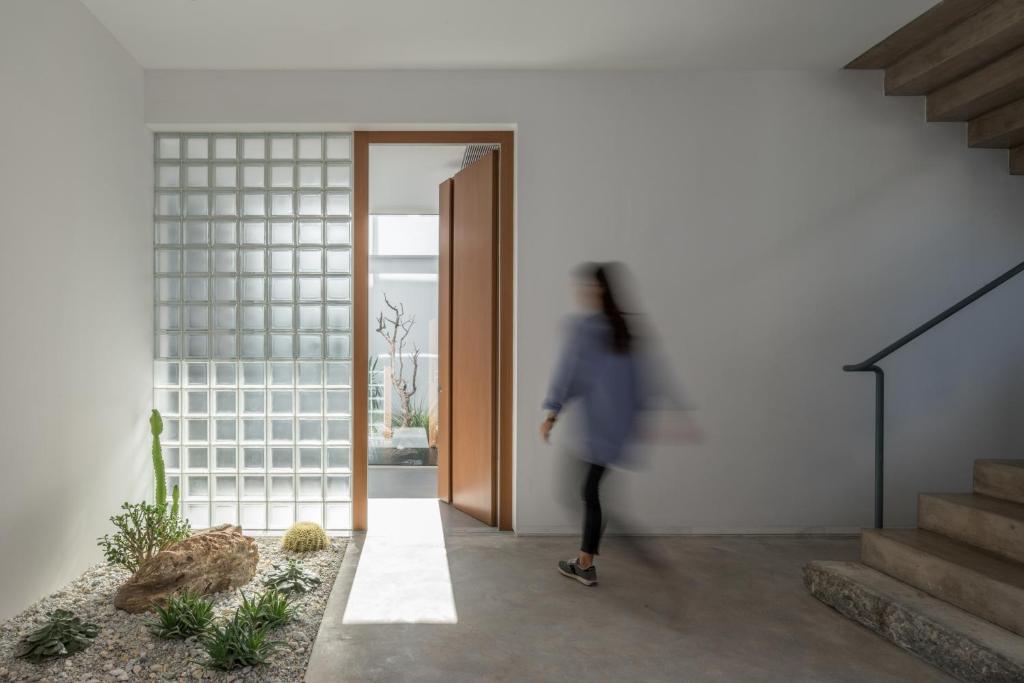 Villa Mimaze Minimalist Living photo 4