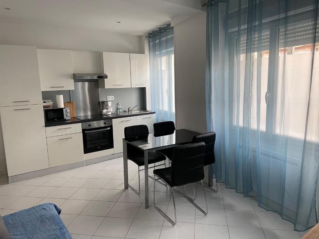 Appartement meublé photo 2
