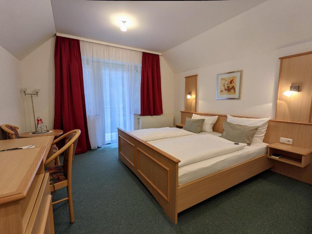 Hotel Saaletalstuben photo 3