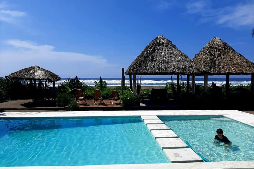 Capricho Beach House photo 1