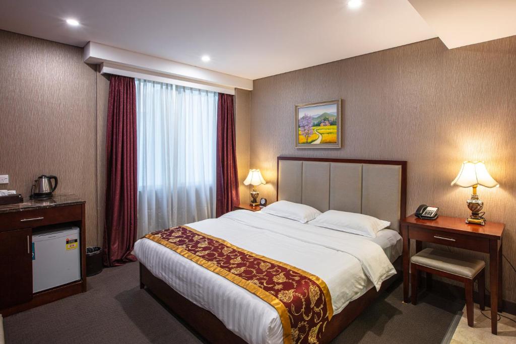 Megaboom City Hotel photo 2