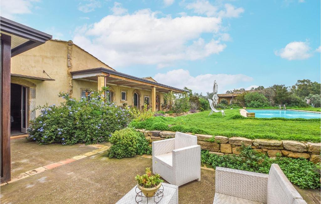 Stunning Home In Caltagirone With Private Swimming Pool, Outdoor Swimming Pool And Swimming Pool