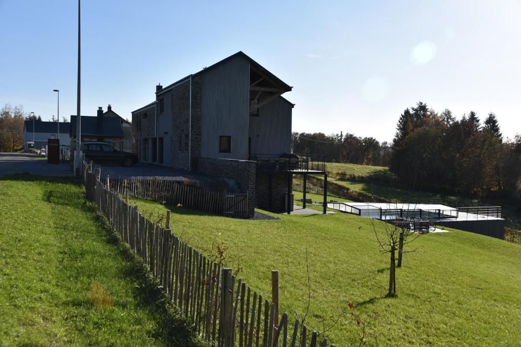 Rochehaut, Les Semoiselles, Villa Charlotte photo 4