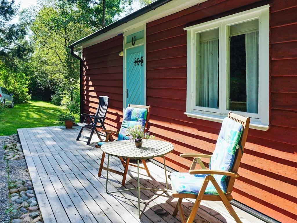 5 person holiday home in HEN N photo 2