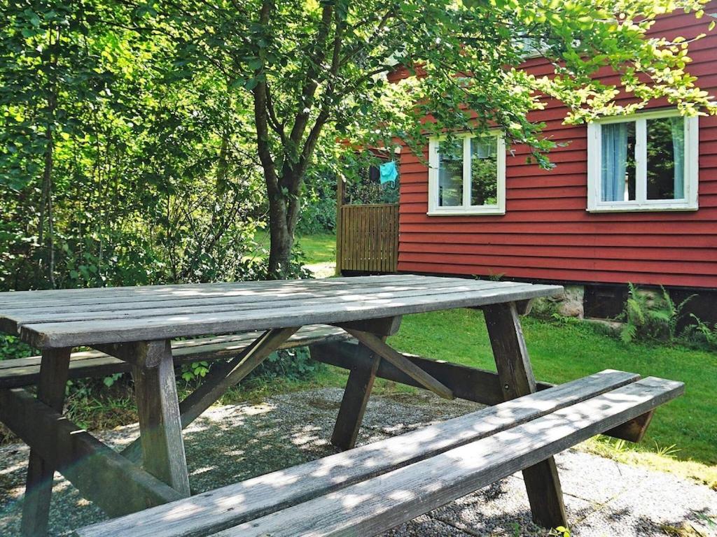 5 person holiday home in HEN N photo 3