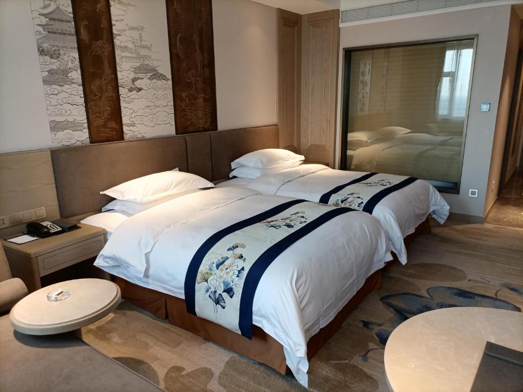 Baoying Jinling Hotel photo 2