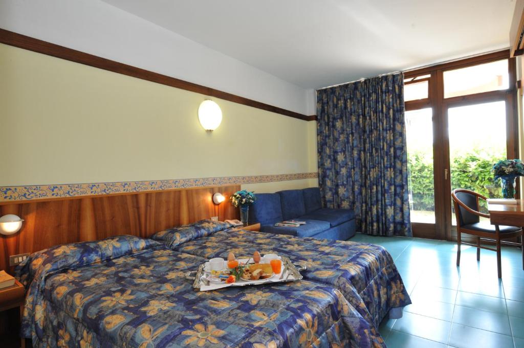 Hotel Royal photo 4