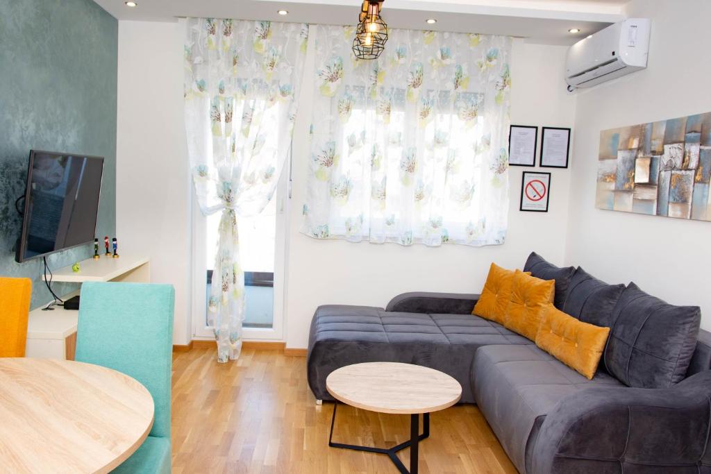 Laura Apartment photo 1