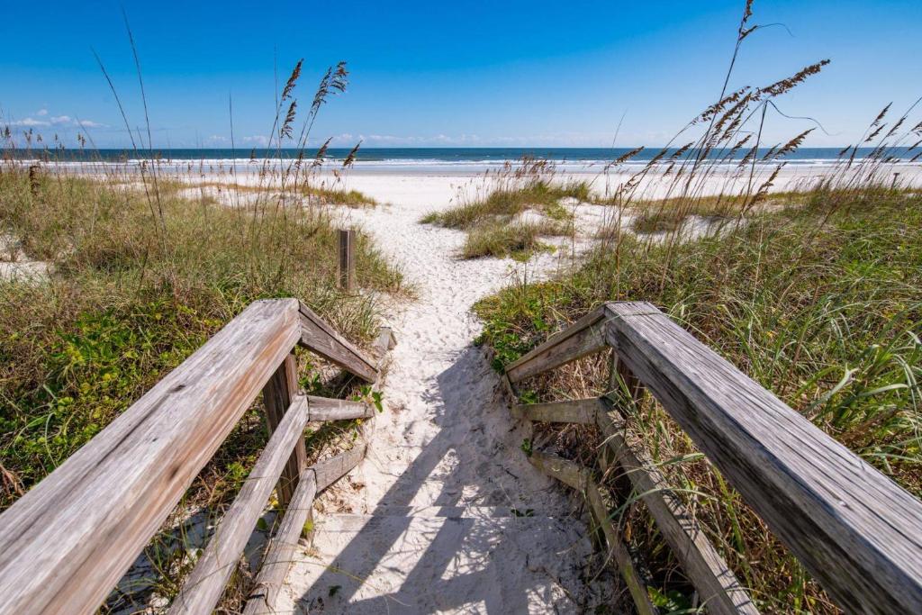 Atlantic Vista Beach House photo 4