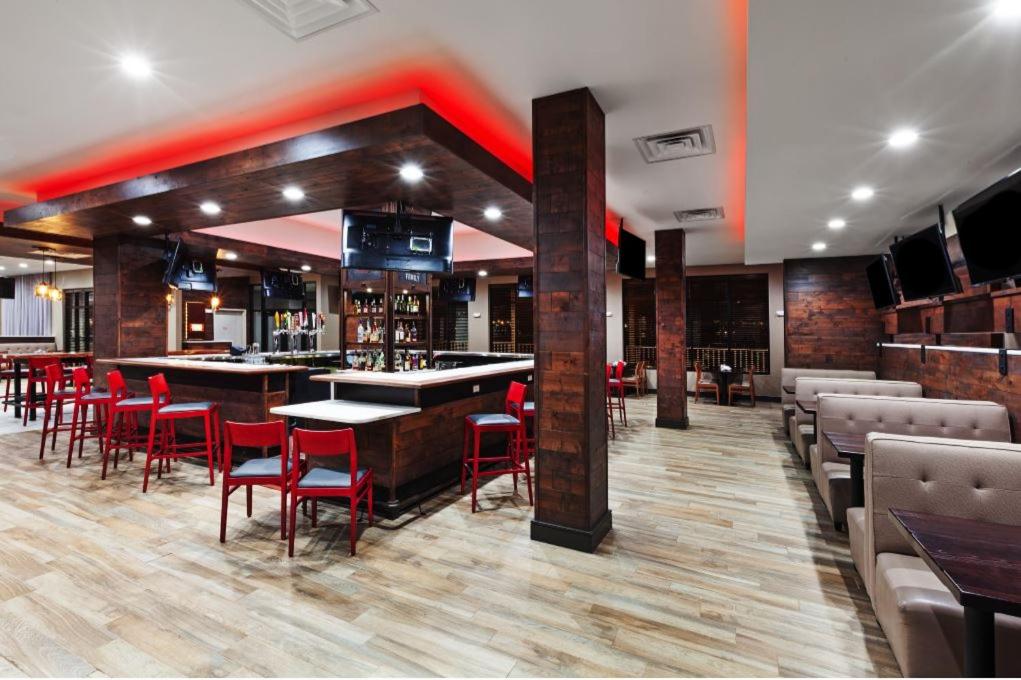 Holiday Inn Lubbock South, an IHG Hotel photo 1
