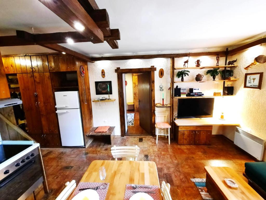 Apartman Pod bregom - Gondola 180m photo 1