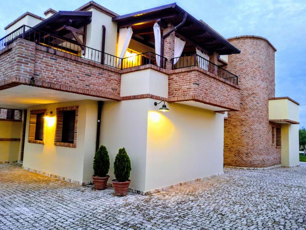 BORGO LUNA photo 1