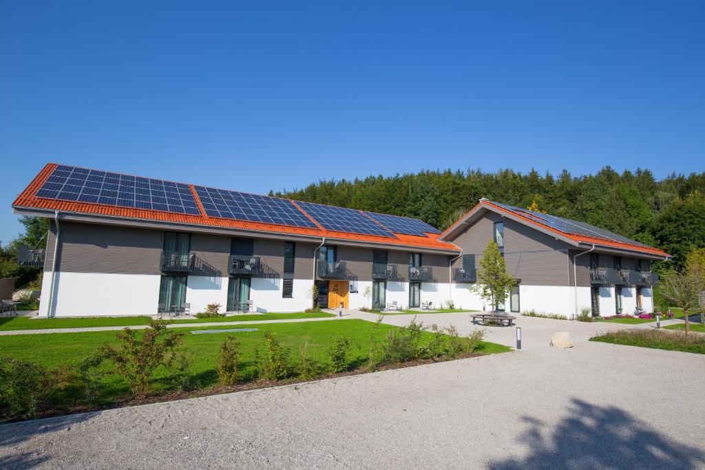 Leo Apartments Miesbach photo 1