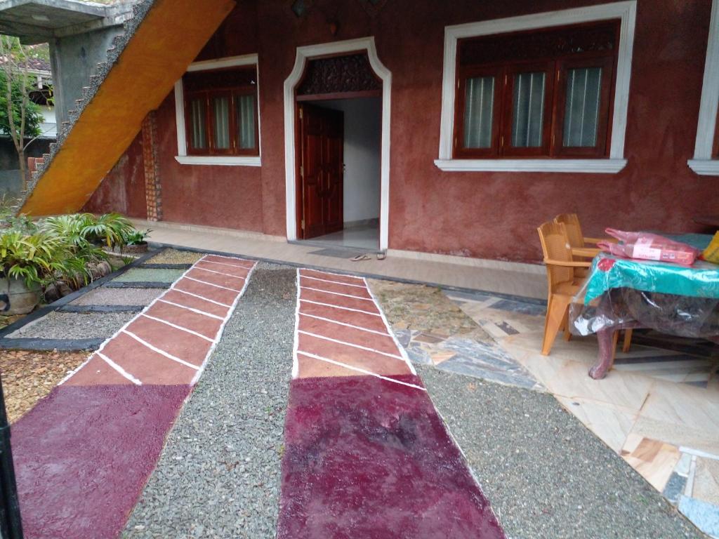 Star Home Stay Bentota - Tap to explore photos