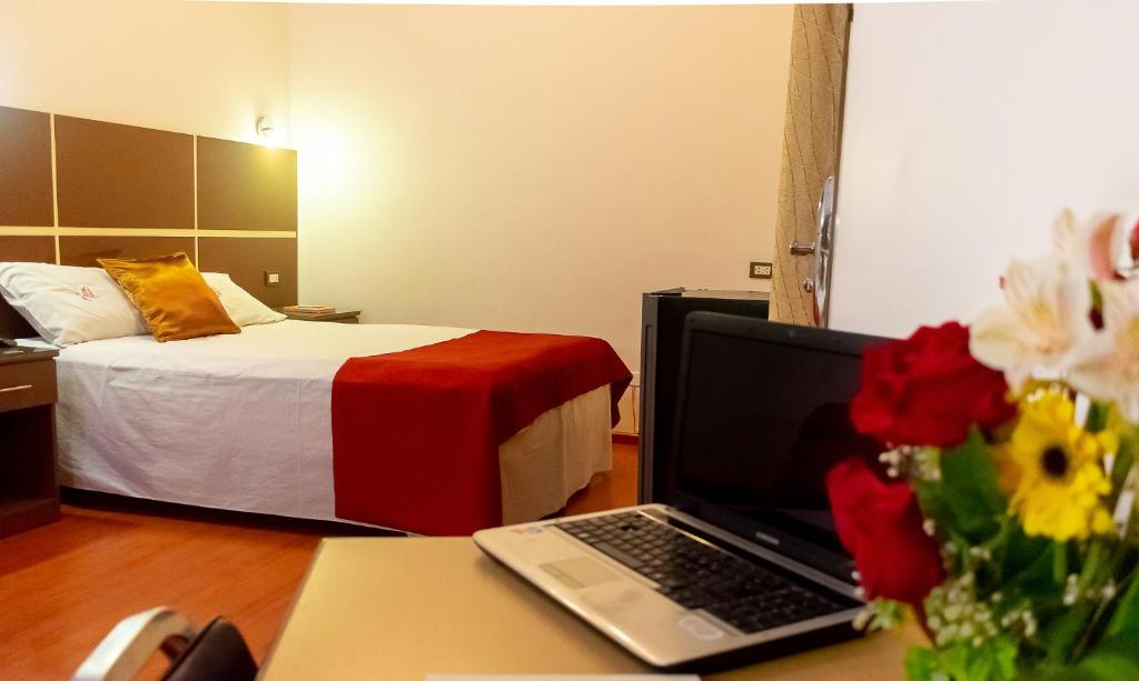 Hotel Royal Inn photo 1