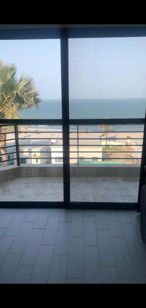Relax Water Front 3 Bedroom Beach Front photo 1
