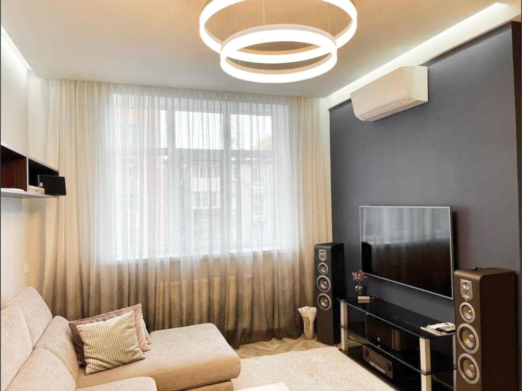 Most City area 2-bedroom Lux, Ekaterinoslav square photo 1