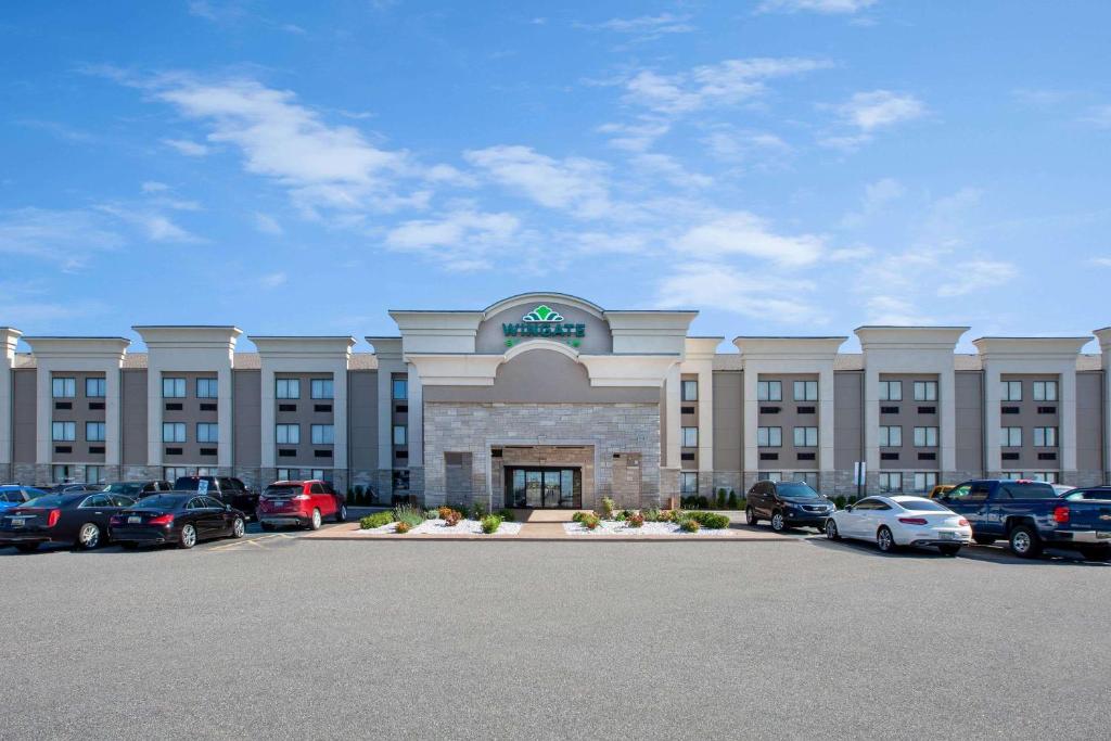 Wingate by Wyndham Detroit Metro Airport image