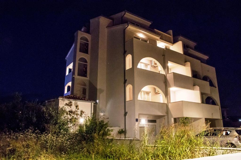 Villa Apartments Katja photo 1