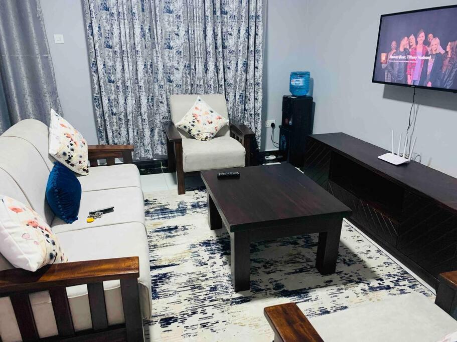 EM's Place Bridge View Furnished Apartments Naivasha photo 1