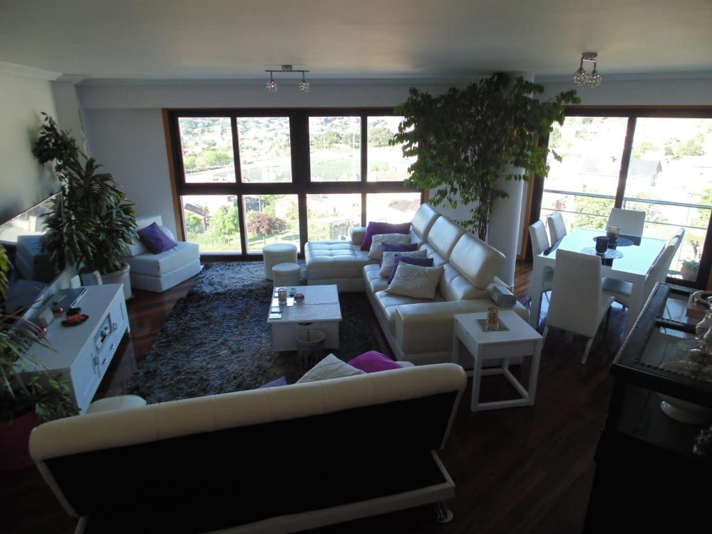 Duplex grandes cristaleras impresionantes vistas