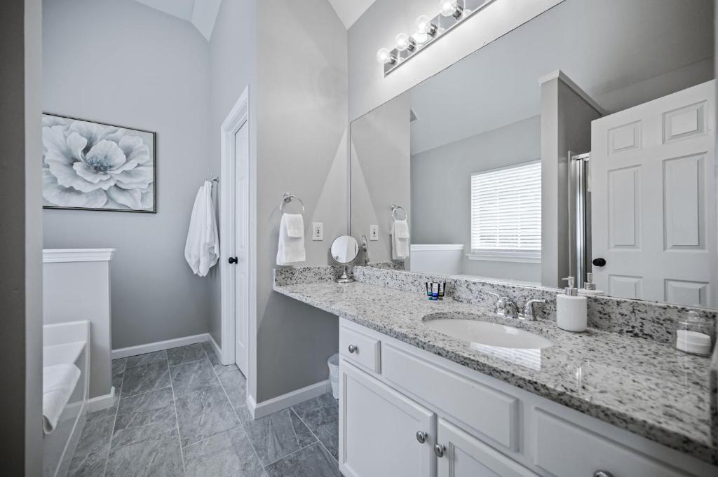Bright Open House Minutes To Downtown Cartersville photo 3