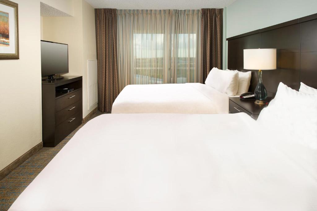 Staybridge Suites - Colorado Springs NE Powers, an IHG Hotel photo 2