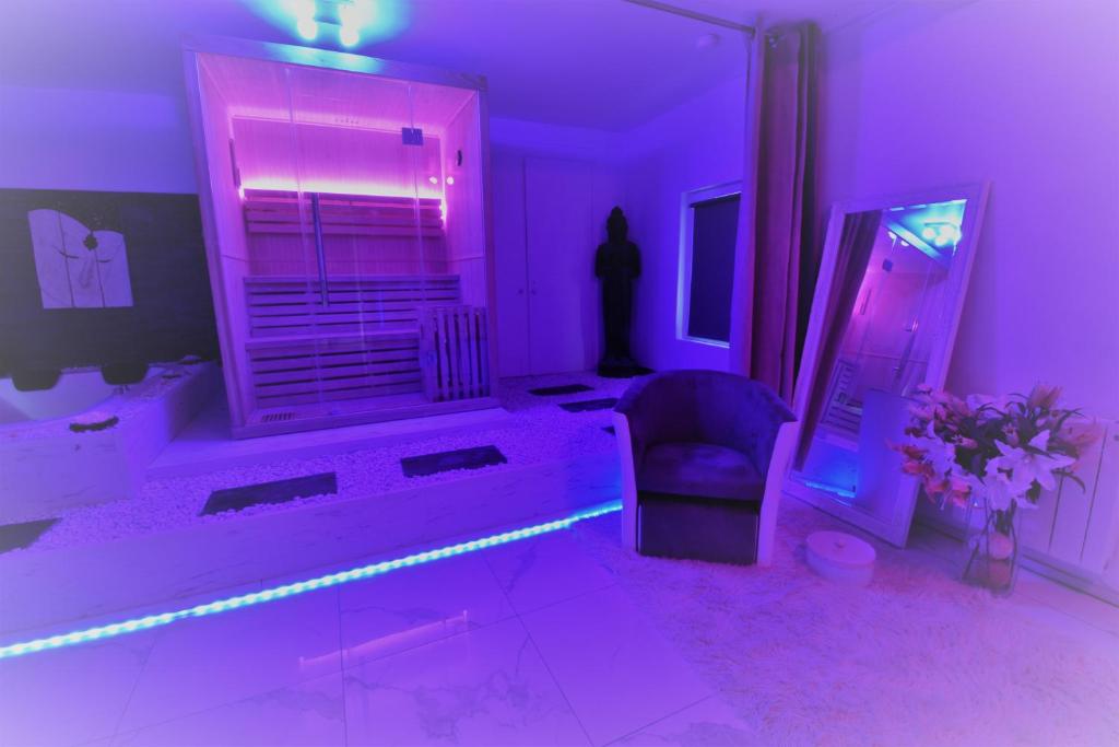 Love Room Fécamp 1 photo 3