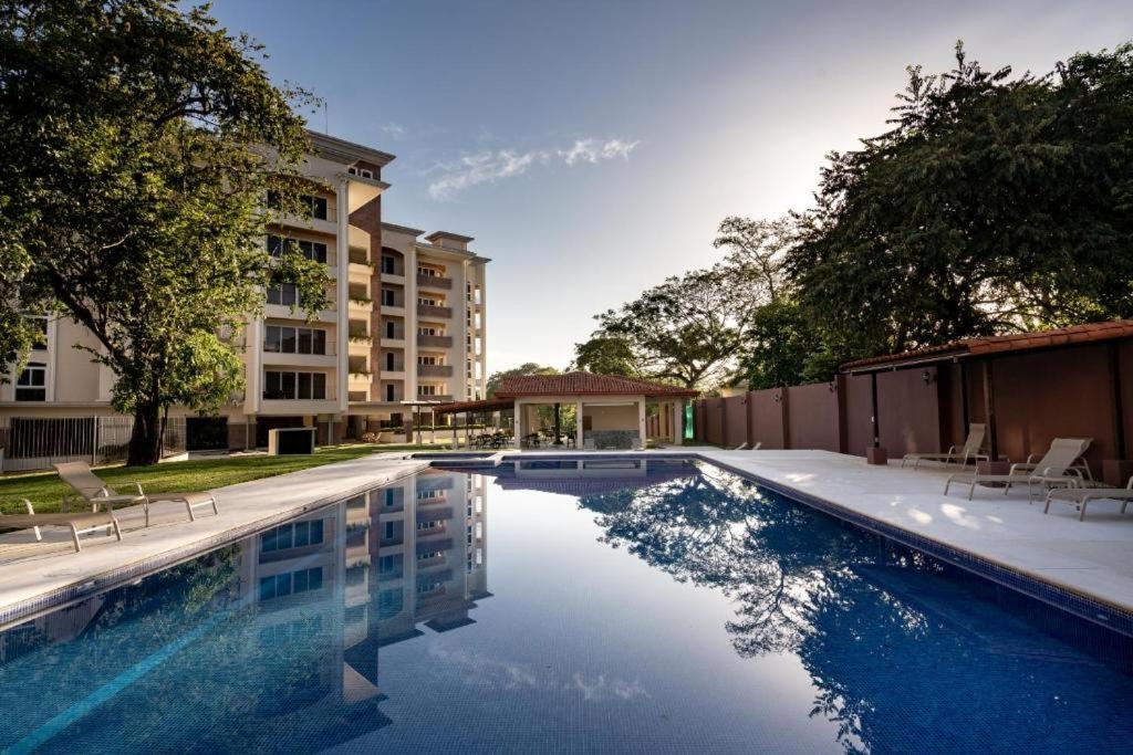 Brandnew Luxury 2Bdr condo✰Stunning view✰Fast wifi photo 3