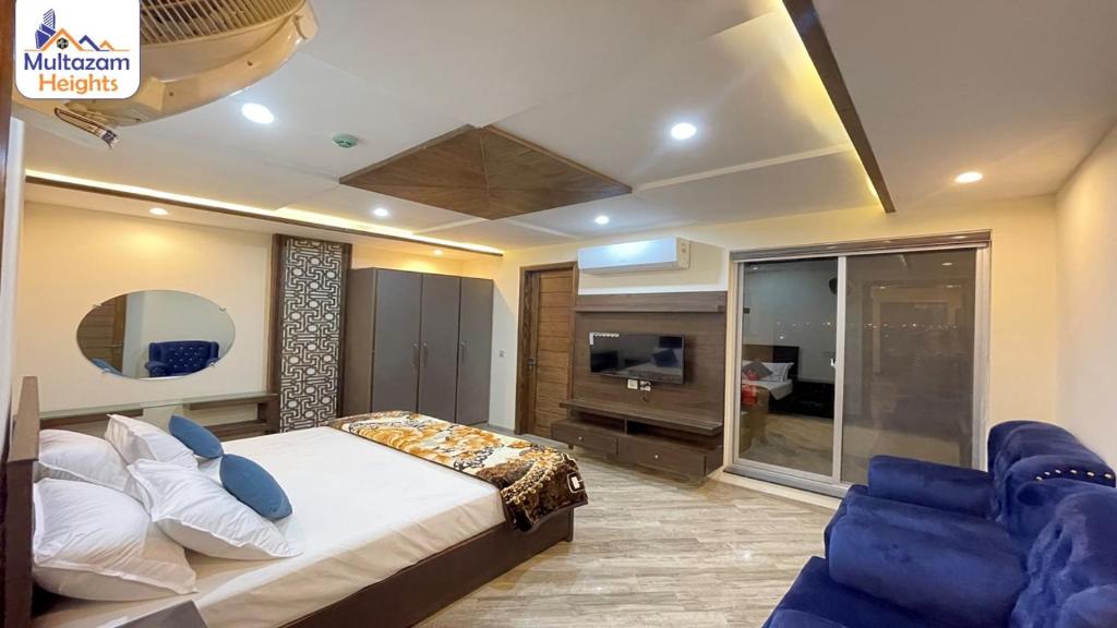 Multazam Heights, DHA Phase 8 - Three Bedrooms Family Apartments photo 1
