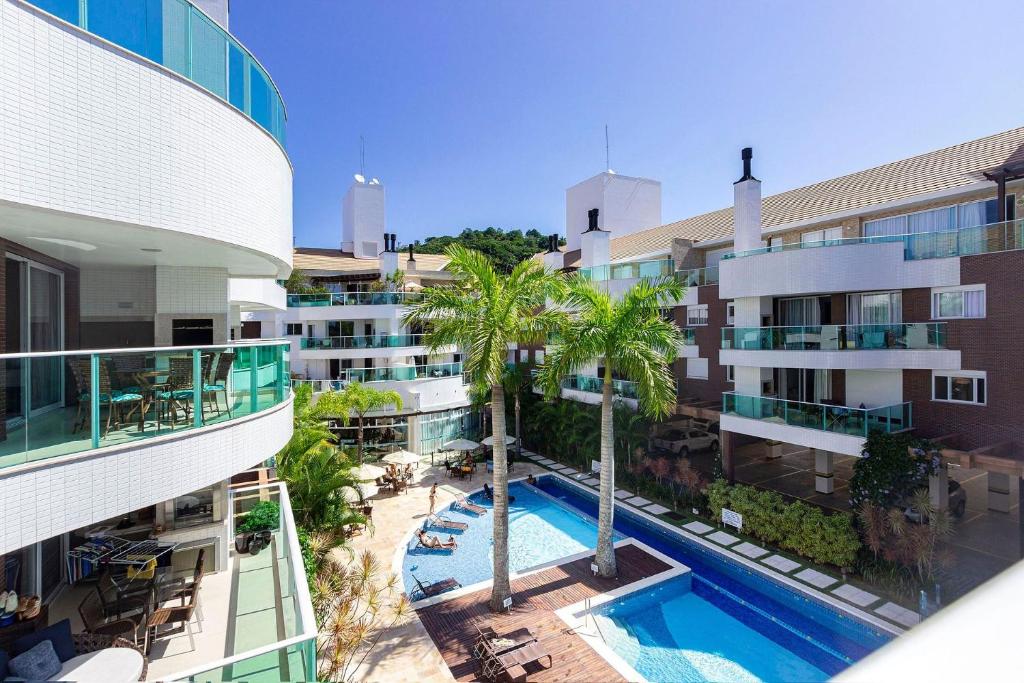 Boulevard Bombinhas 205-A - 50m do mar & Frente Avenida - Condomínio de Luxo - Piscina Climatizada - Jacuzzi - Portaria 24h photo 4