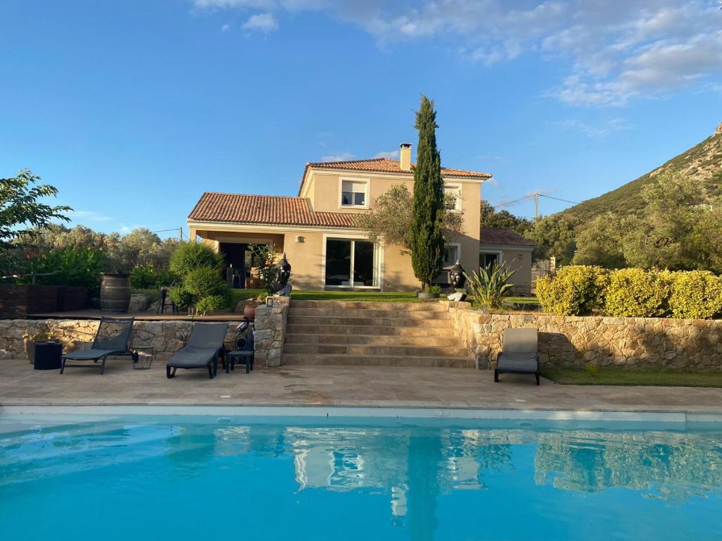 Très belle villa piscine jacuzzi grande propriété 10 pers photo 3