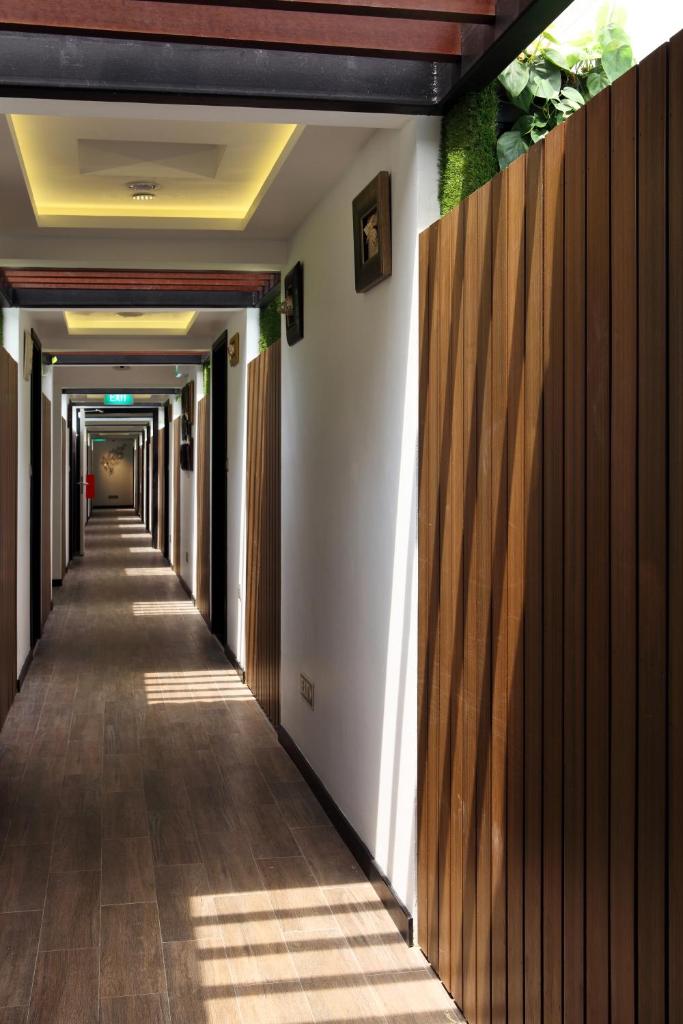 Двухместный (Двухместный номер Делюкс с 1 кроватью и балконом), Hotel Clover 33 Jalan Sultan