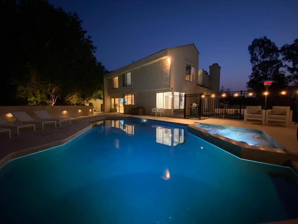 OCLuxeBnB Private Resort Living Minutes from Beach image