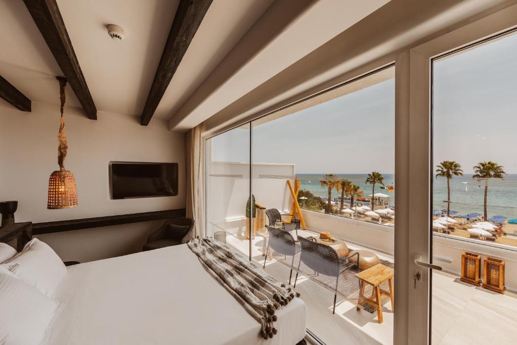 Kaliva Suites - Adults Only photo 3