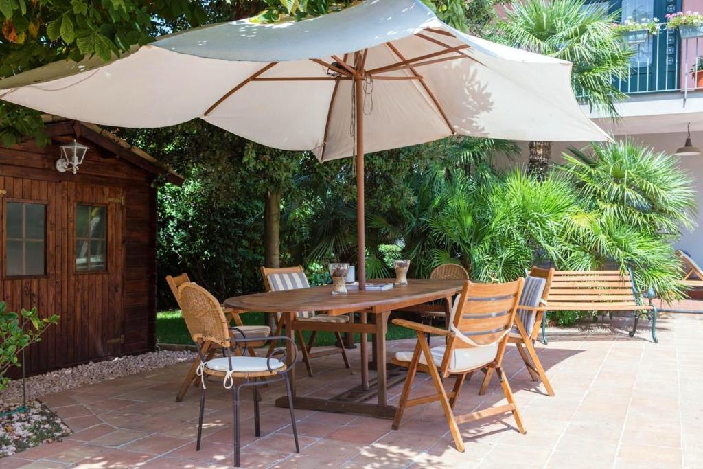 2 bedrooms appartement with private pool enclosed garden and wifi at Ragalna photo 4