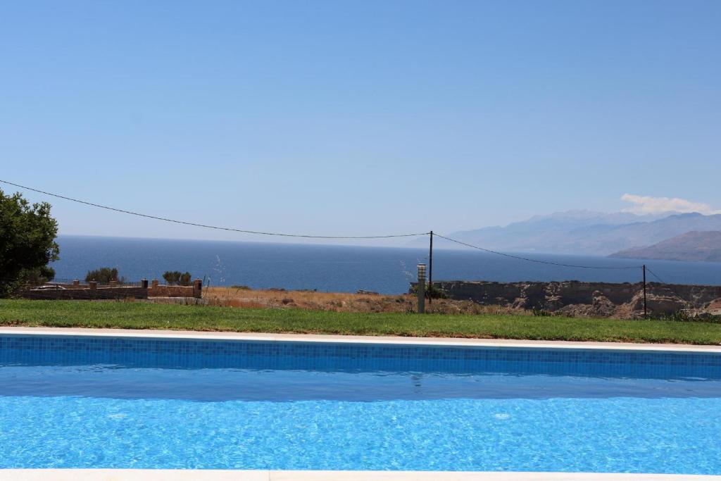 TRIOPETRA VIEW 3 photo 2