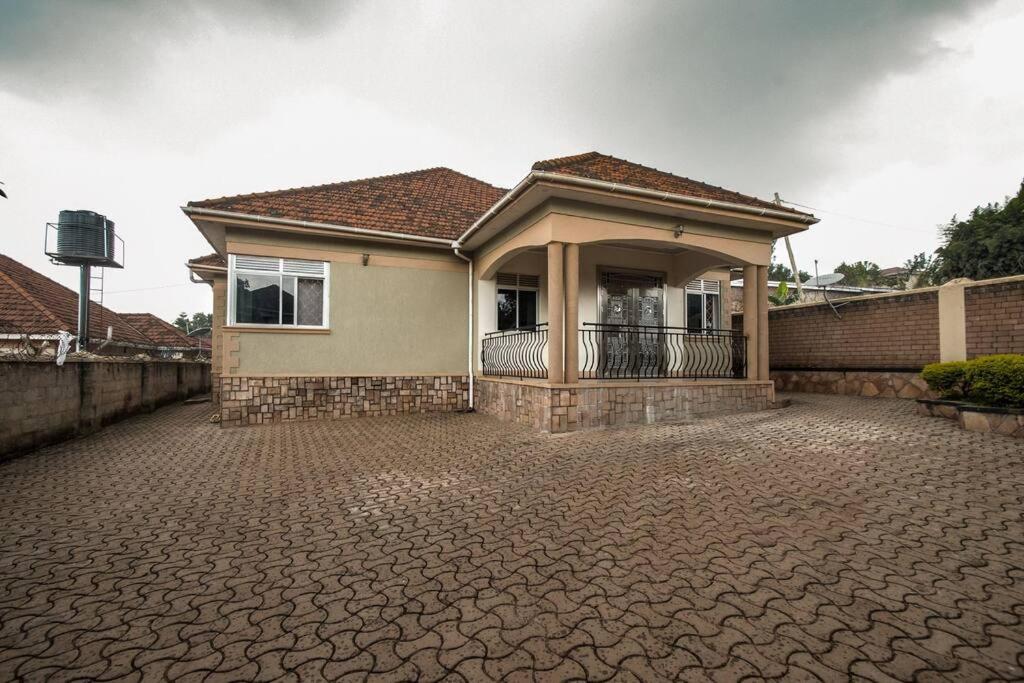 Oxymos Homes photo 4