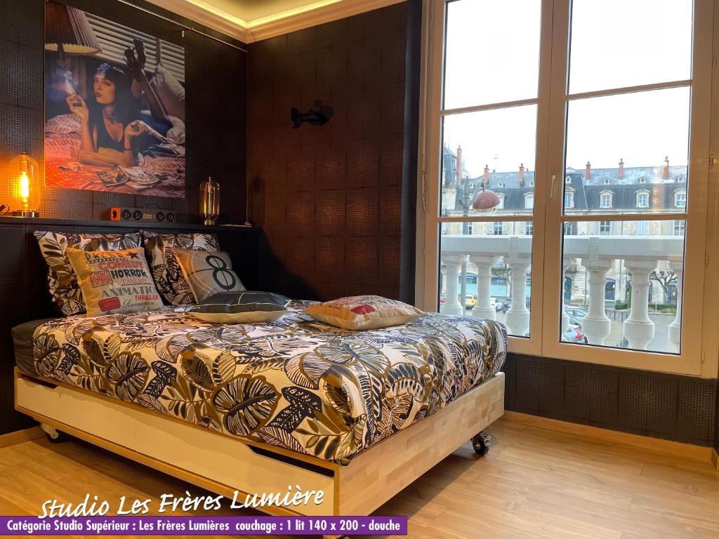 슈페리어 스튜디오