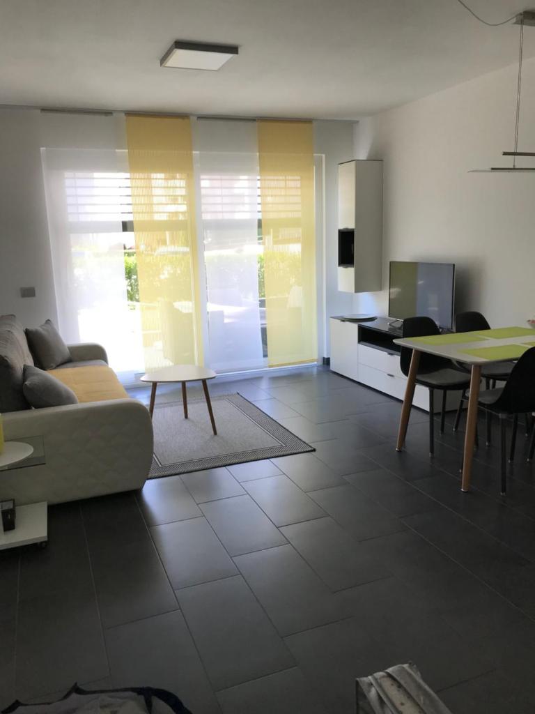 Schöne Neubauwohnung mit Garten photo 3