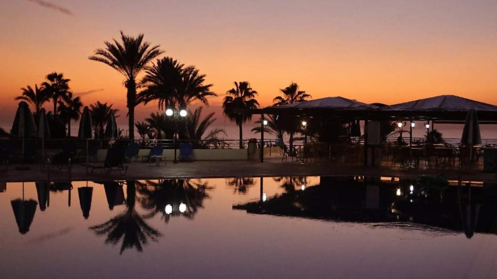 Helios Bay Hotel and Suites photo 2