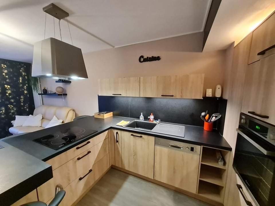 Bel appartement proche commerces et centre ville avec WiFi photo 4