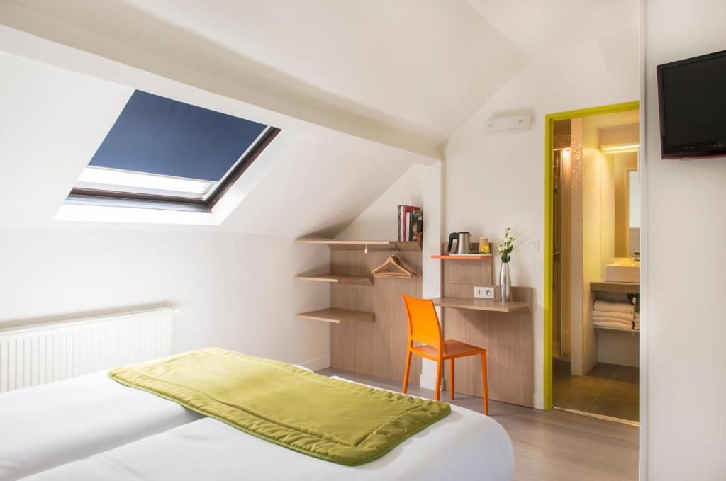 Hotel Bel Oranger Paris - Tap to explore photos