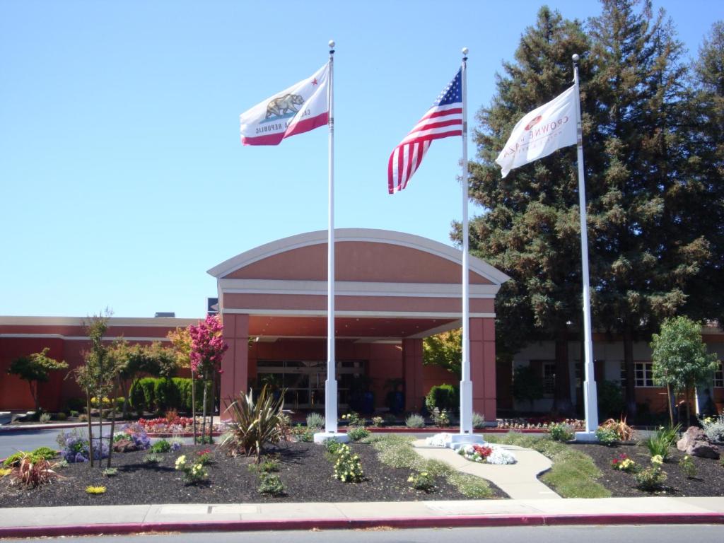 Concord Plaza Hotel image