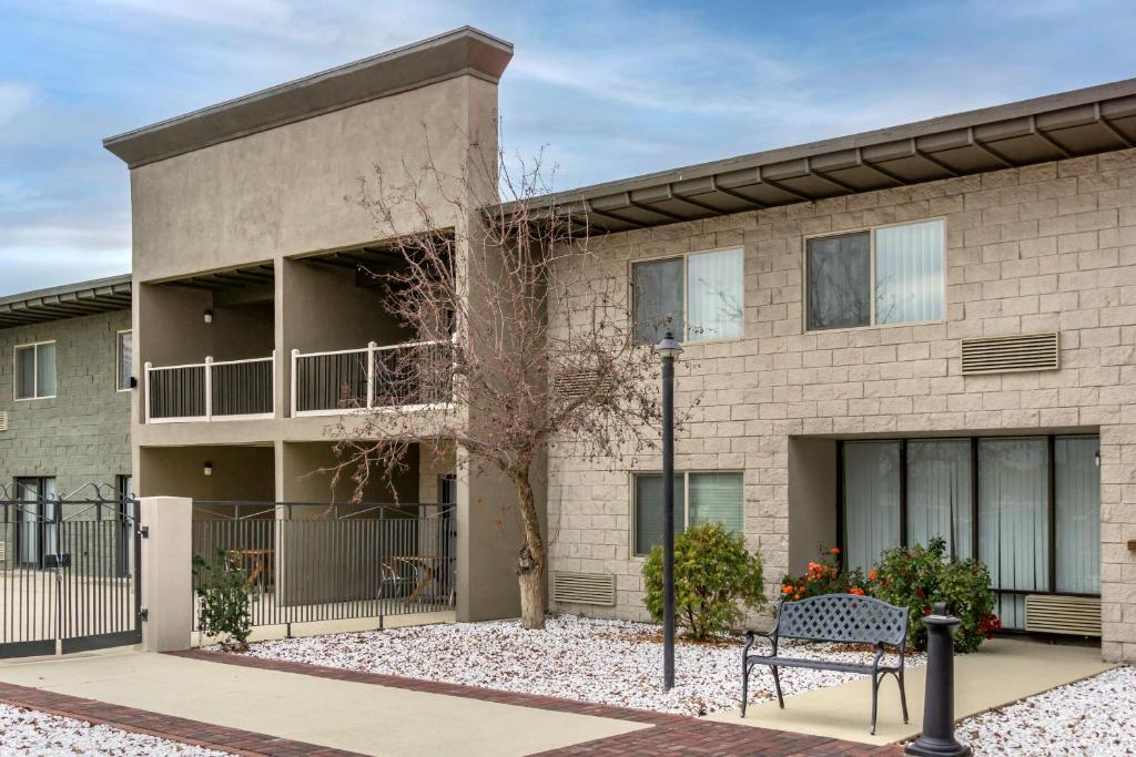 Best Western PLUS Lake Front Hotel photo 2