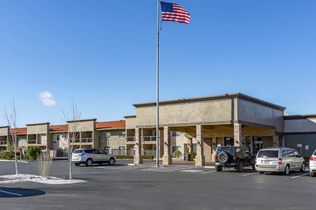 Best Western PLUS Lake Front Hotel photo 3