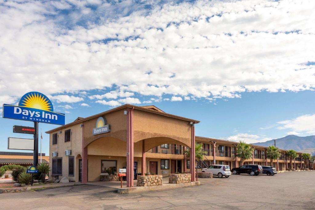 Days Inn by Wyndham Alamogordo photo 3