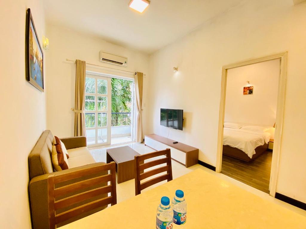 Pearl Service Apartment