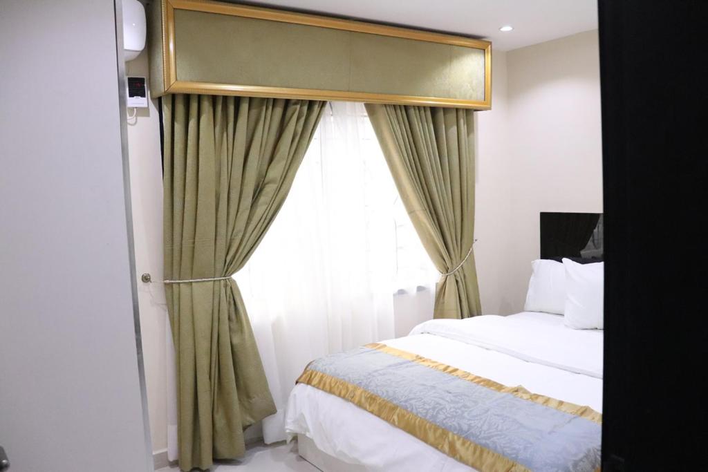 Appleville Suites photo 2