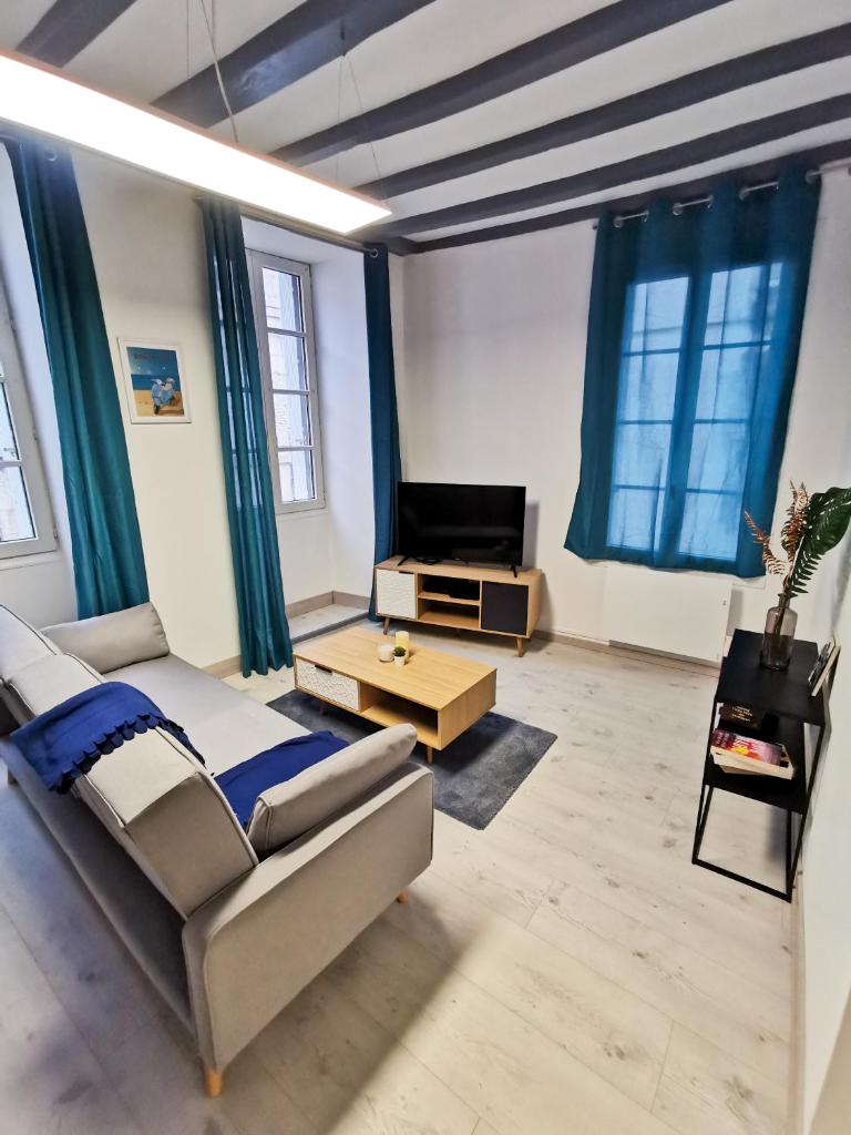 Appartement Ma Douce Charente - Superbe T3 Design et Fonctionnel - Hyper Centre à Saintes photo 2